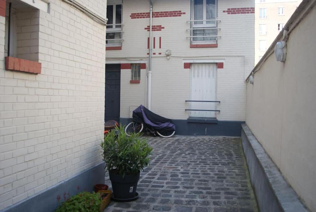 Joli Appart A 10 Minutes De Paris En Metro - Parking Offert Saint-Ouen  ภายนอก รูปภาพ
